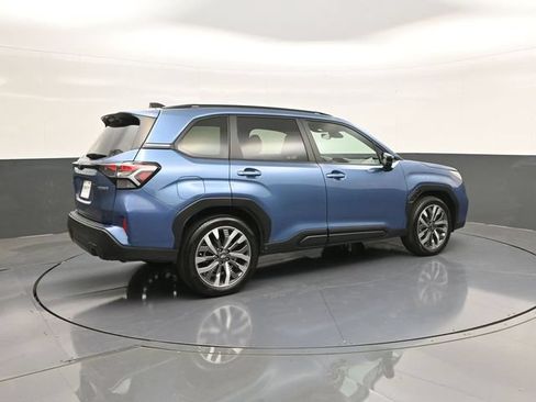 Used 2025 Subaru Forester Touring AWD/4WD image 15