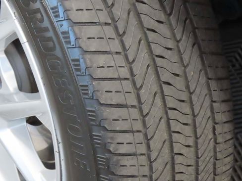 Certified 2024 Chevrolet Equinox LT image 6