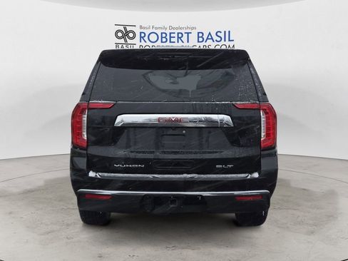 Used 2021 GMC Yukon SLT w/ SLT Premium Package image 4