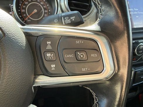 Used 2020 Jeep Gladiator Overland image 15