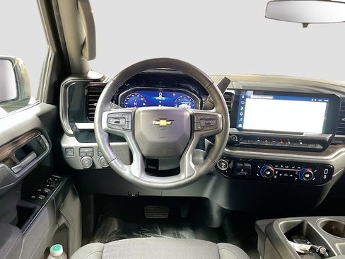 Used 2026 Chevrolet Silverado 1500 LT AWD/4WD image 22