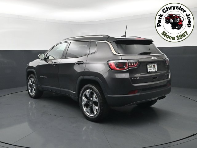 Used 2019 Jeep Compass Limited w/ Advanced Safety Group AWD/4WD image 4