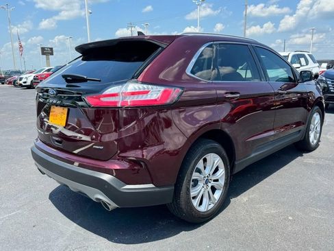 Used 2022 Ford Edge Titanium AWD/4WD image 3