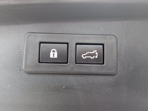 Used 2024 Subaru Outback Premium AWD/4WD image 30