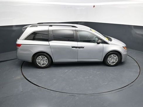Used 2015 Honda Odyssey LX image 46