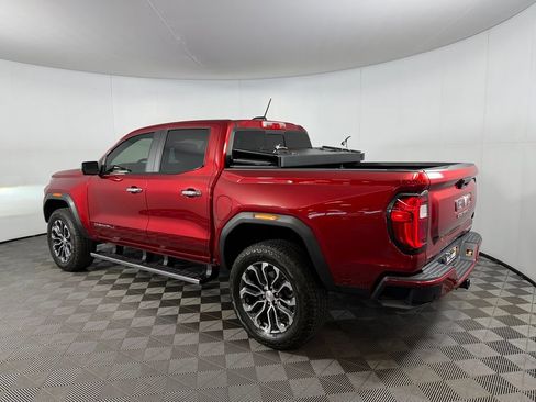 Used 2025 GMC Canyon Denali AWD/4WD image 9