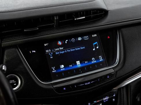 Used 2019 Cadillac XT5 Premium Luxury image 27