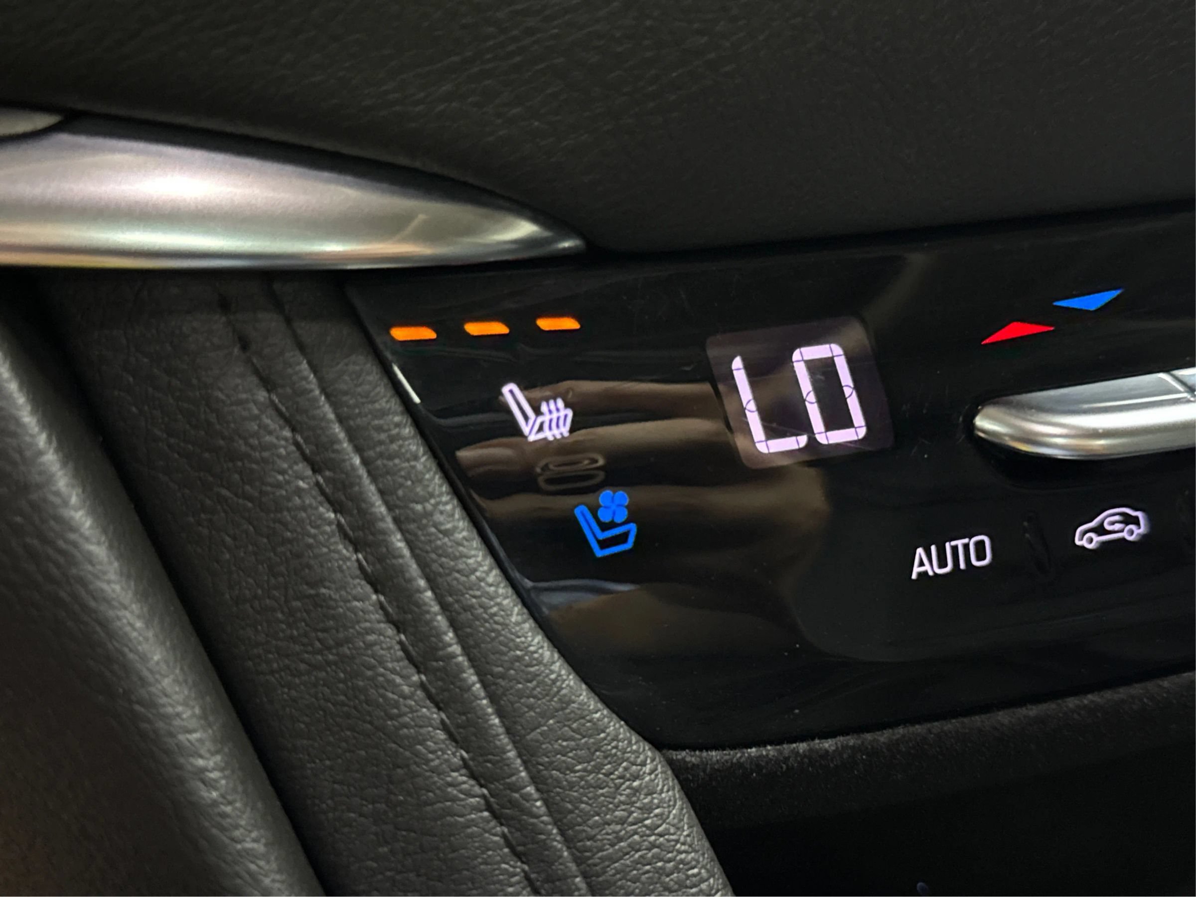 Used 2019 Cadillac XT5 Premium Luxury FWD image 21