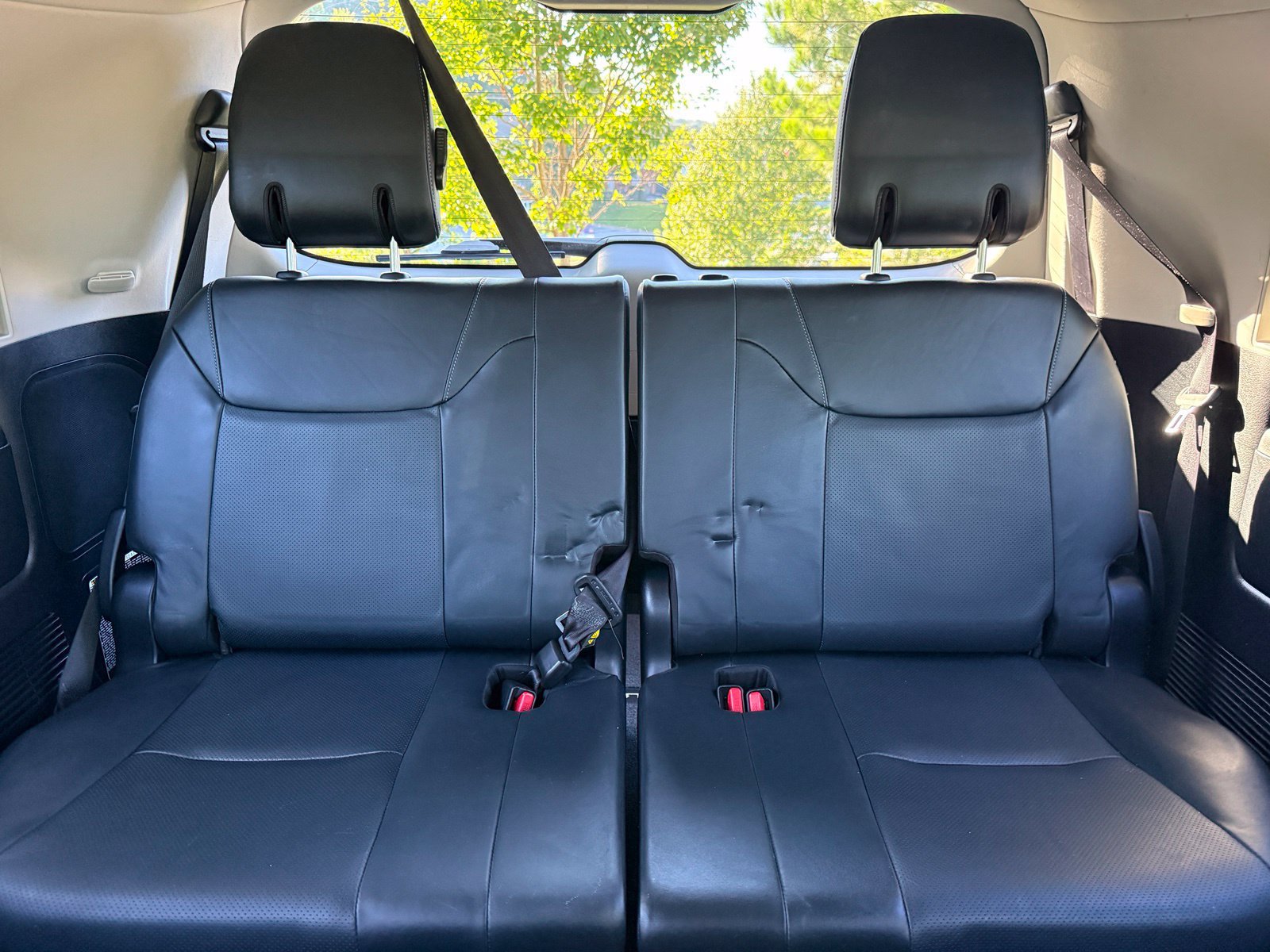 Used 2015 Lexus LX 570 4WD image 44