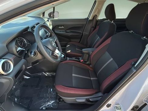 Used 2025 Nissan Versa SR w/ Trunk Package FWD image 18