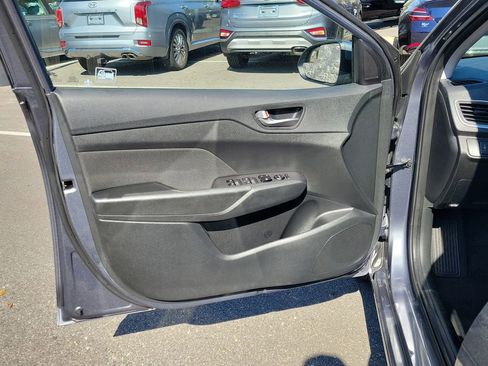 Used 2020 Hyundai Accent SEL image 13