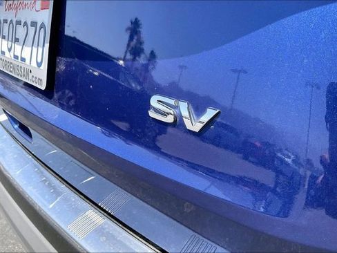 Used 2023 Nissan Rogue SV FWD image 7