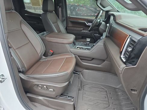Used 2024 GMC Sierra 1500 Denali w/ Denali Reserve Package AWD/4WD image 36