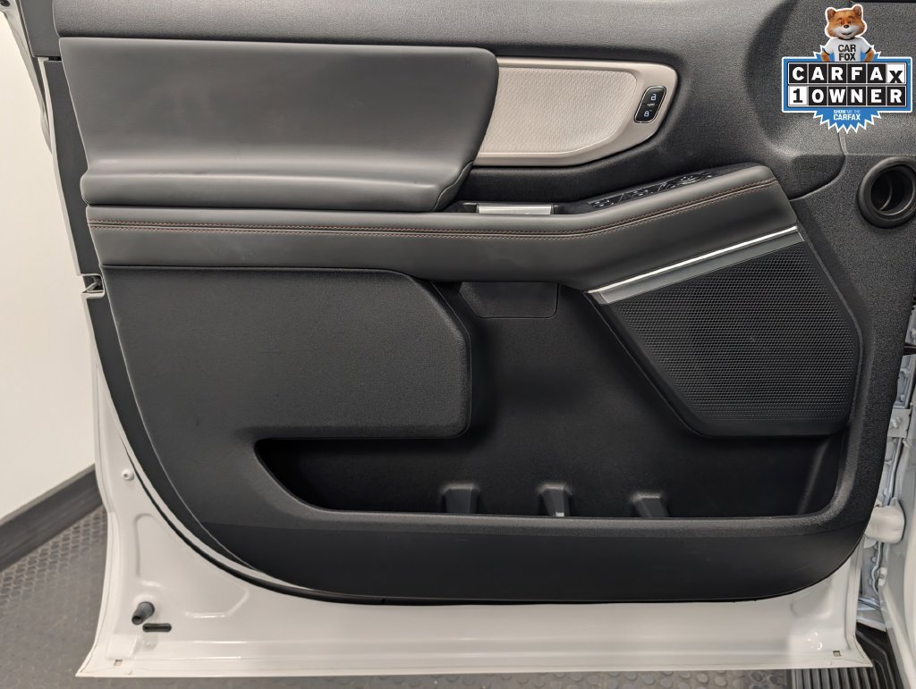 Used 2025 Ford Expedition Active AWD/4WD image 8