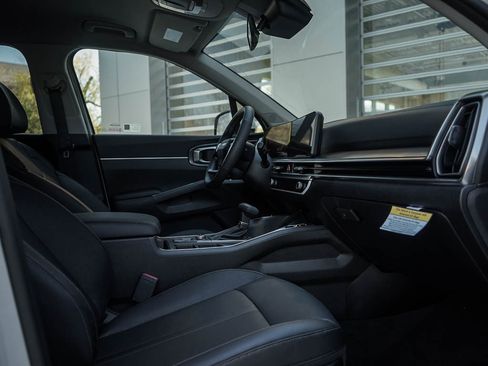 New 2026 Kia Sorento S image 10