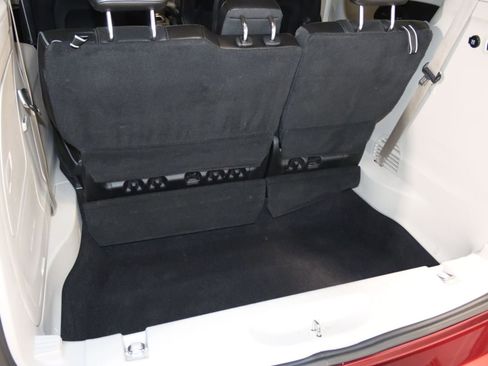 Used 2018 Chrysler Pacifica Limited FWD image 14
