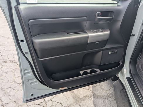 Used 2021 Toyota Sequoia TRD Pro AWD/4WD image 14