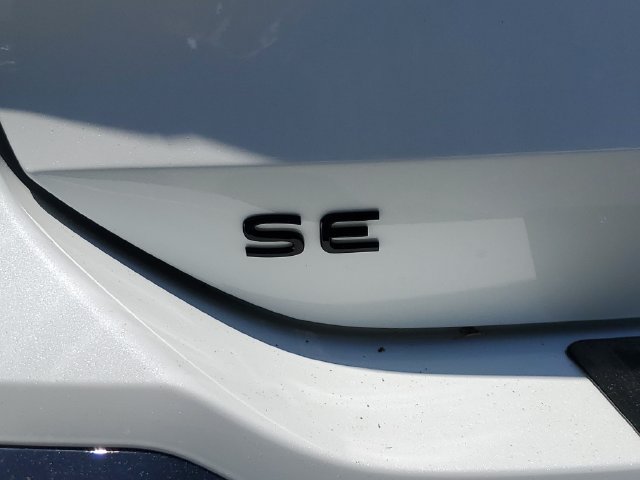 New 2026 Volkswagen Tiguan SE R-Line AWD/4WD image 7