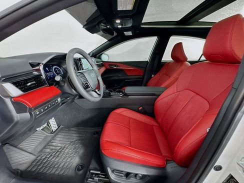 Used 2025 Toyota Camry XSE image 15