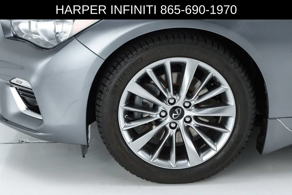 Used 2019 INFINITI Q50 Luxe w/ Essential Package (3.0T Luxe) AWD/4WD image 5