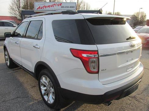 Used 2015 Ford Explorer XLT w/ Equipment Group 202A image 5