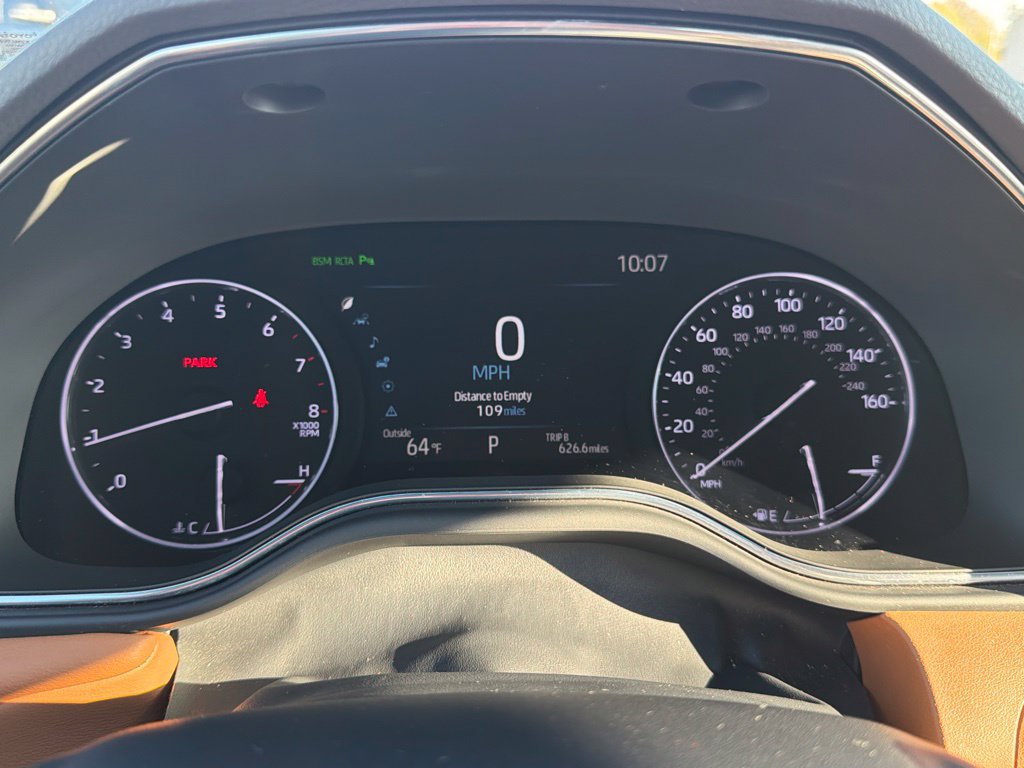Used 2020 Toyota Avalon Limited w/ Advanced Safety Package FWD image 3