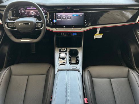 New 2025 Jeep Wagoneer S Limited image 10