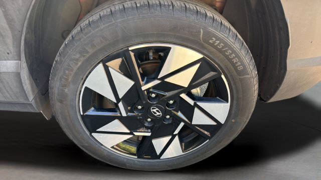 Used 2024 Hyundai Kona SEL AWD/4WD image 36