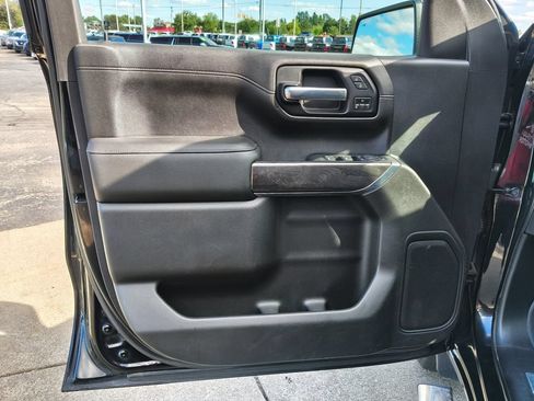 Used 2019 Chevrolet Silverado 1500 LTZ AWD/4WD image 9