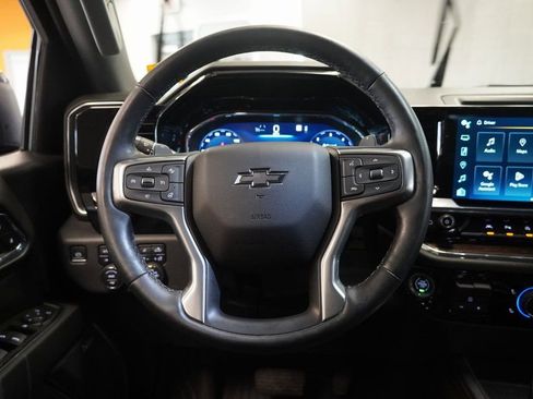 Used 2023 Chevrolet Silverado 1500 LT Trail Boss w/ LT Trail Boss Premium Package image 18