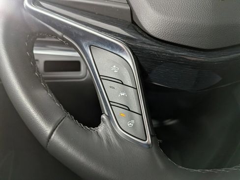 Certified 2025 Cadillac XT5 Premium Luxury w/ LPO, Floor Liner Package image 9