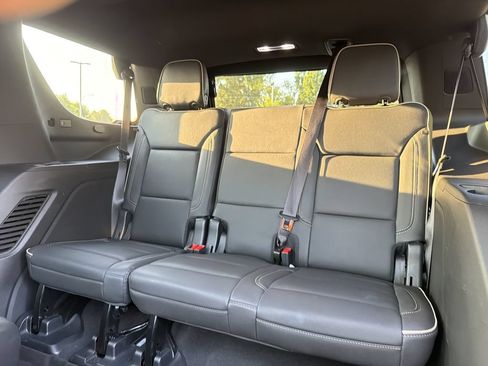 Used 2023 Chevrolet Tahoe Premier AWD/4WD image 14