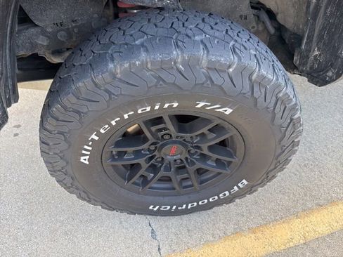 Used 2021 Toyota Tacoma TRD Pro AWD/4WD image 2