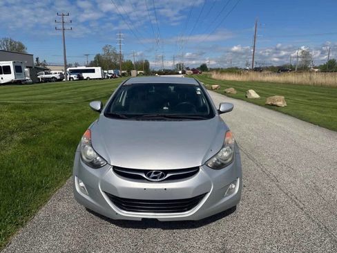 Used 2013 Hyundai Elantra GLS w/ Preferred Pkg FWD image 3