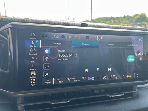 New 2025 Jeep Gladiator Willys image 19