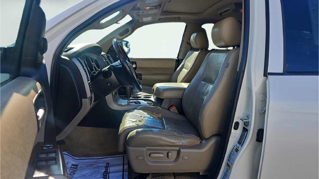 Used 2010 Toyota Sequoia Platinum AWD/4WD image 17