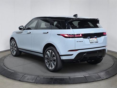 Used 2024 Land Rover Range Rover Evoque S image 3