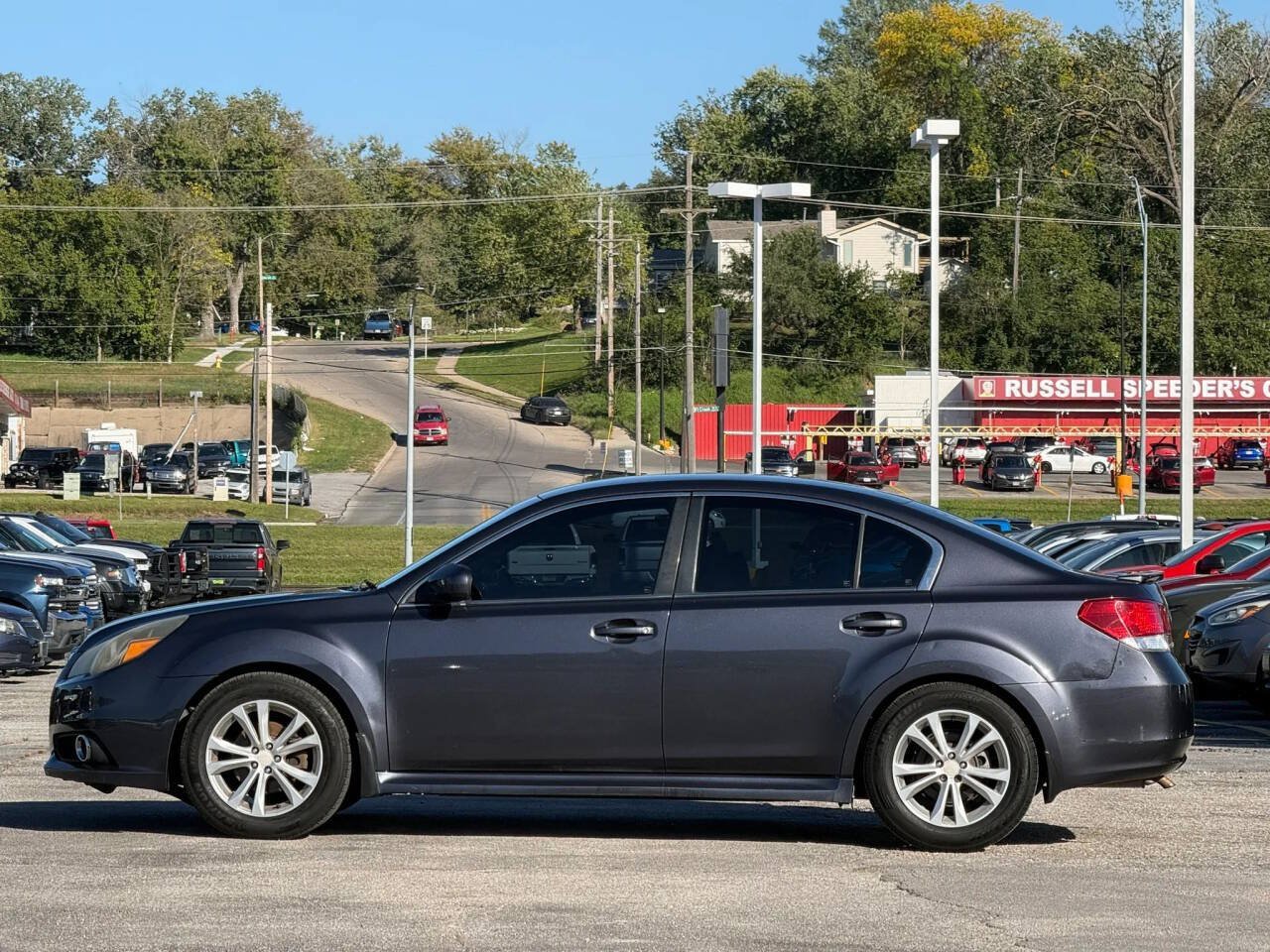 Used 2013 Subaru Legacy 2.5i Premium w/ All-Weather Pkg AWD/4WD image 5