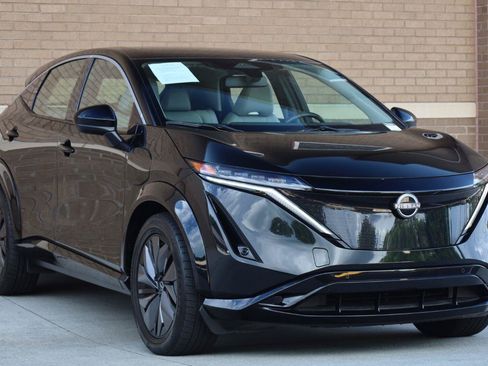 Used 2023 Nissan Ariya FWD image 7