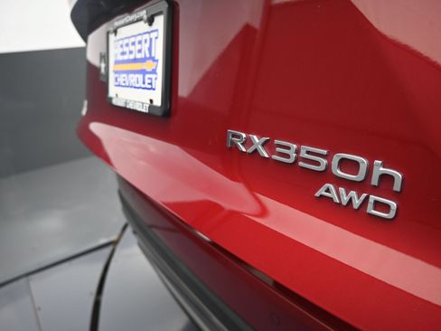 Used 2023 Lexus RX 350h w/ Accessory Package (2T) AWD/4WD image 39