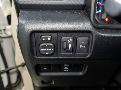 Used 2018 Toyota 4Runner Limited image 33