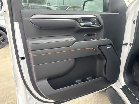 Used 2026 GMC Sierra 1500 AT4 w/ AT4 Premium Package AWD/4WD image 3
