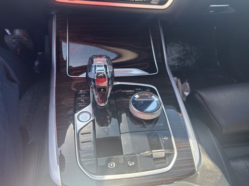 Used 2019 BMW X7 xDrive50i w/ Premium Package image 17