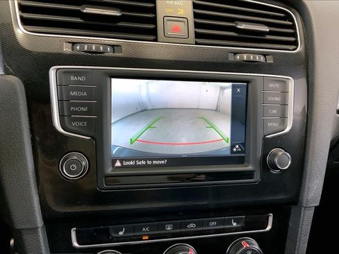 Used 2016 Volkswagen GTI SE w/ Lighting Package (SEL) FWD image 26