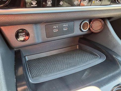 Certified 2025 Nissan Rogue SV image 10