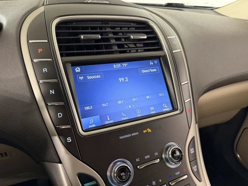 Used 2020 Lincoln Nautilus Premier w/ Equipment Group 101A AWD/4WD image 22