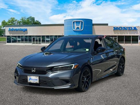 Certified 2024 Honda Civic Sport image 2