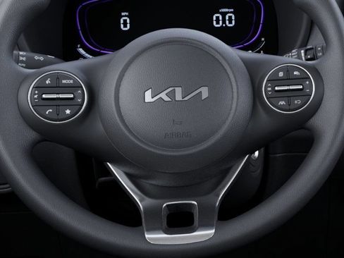 Used 2025 Kia Soul LX w/ LX Technology Package FWD image 22
