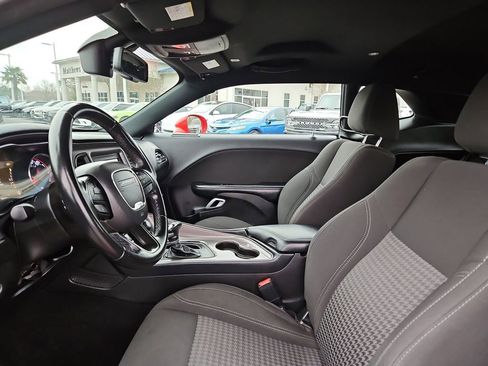 Used 2023 Dodge Challenger SXT image 19