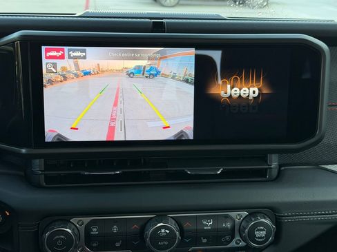 New 2026 Jeep Gladiator Rubicon AWD/4WD image 17